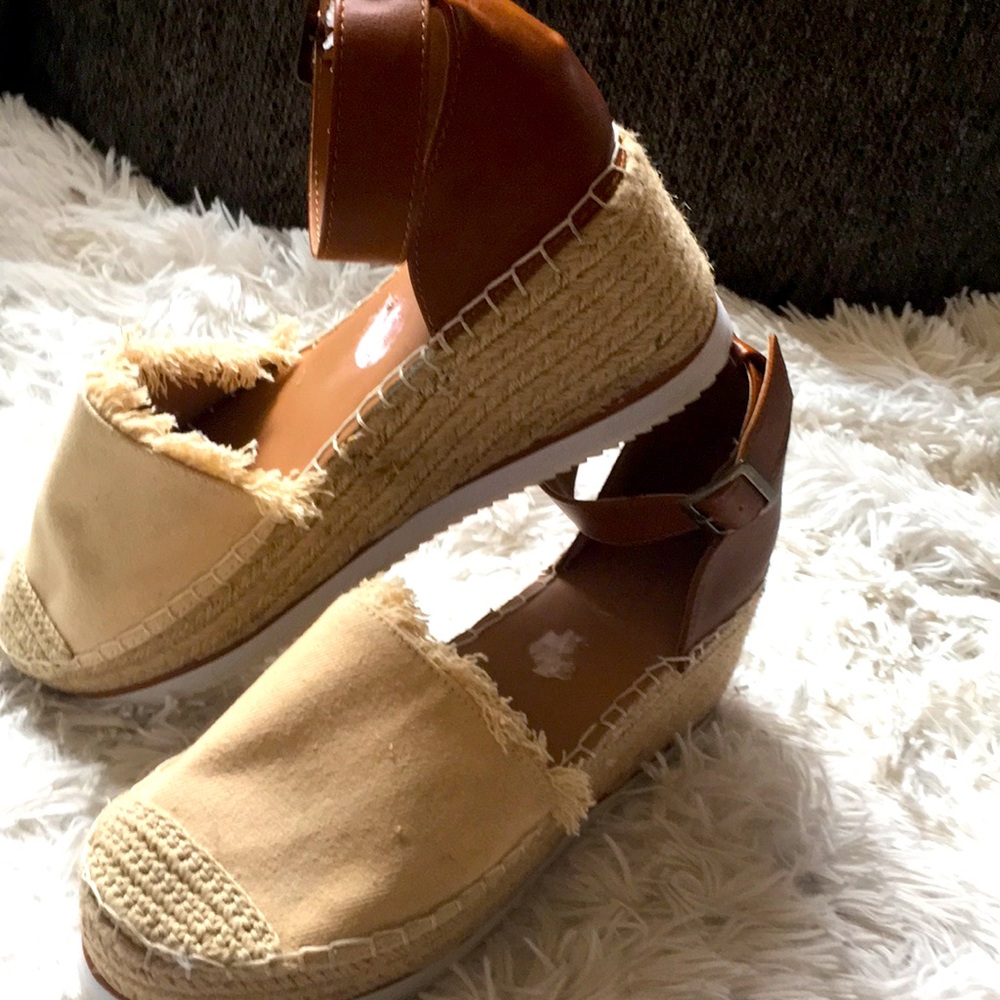 NWT NAUTICA Wedge Beach Brown Ankle Straps With Buckle And Fringe Wedges